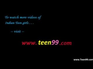 Teen99.com - indiškas kaimas lassie spooning sweetheart į lauke